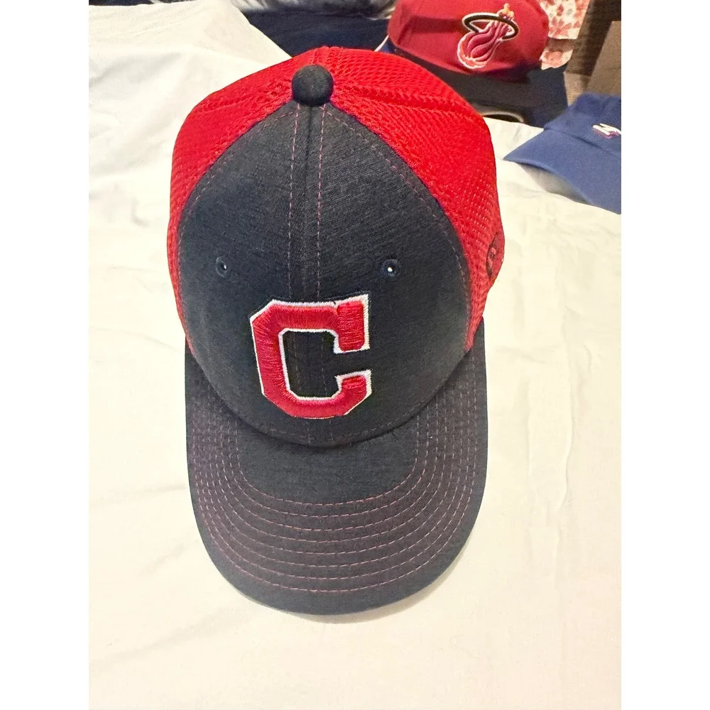 New Era 9FORTY Cleveland Indians Youth Hat Navy Blue Red Mesh‎ Adjustable Cap